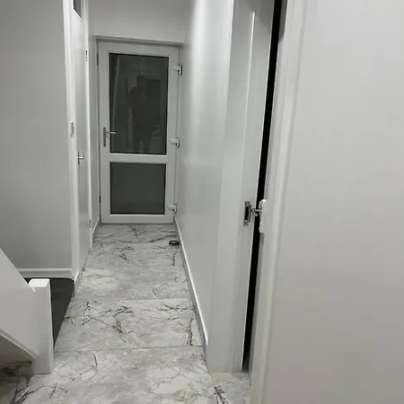 Penthouse Style Luxury 2 Bedroom House Has Hot-tub, Extra Fees Apply Tatil Evi